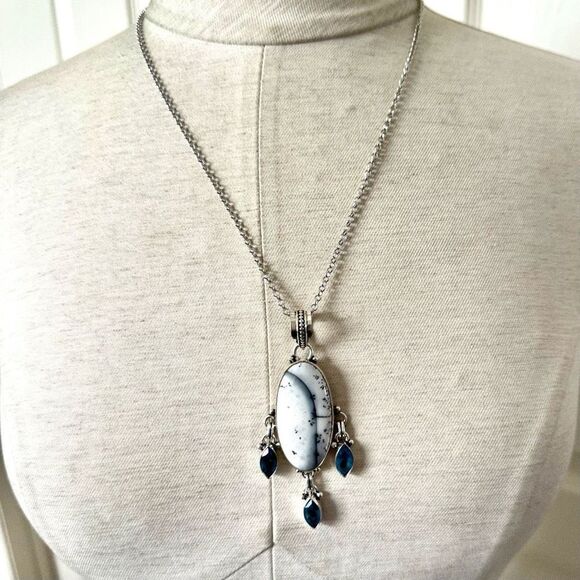 Silver Dendritic agate pendant necklace - Picture 2 of 12